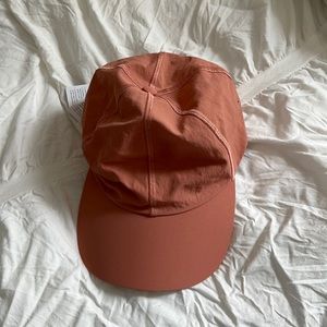 Lululemon hat NWT